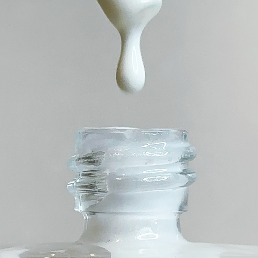 Hyaluronic acid serum - How and why use it?