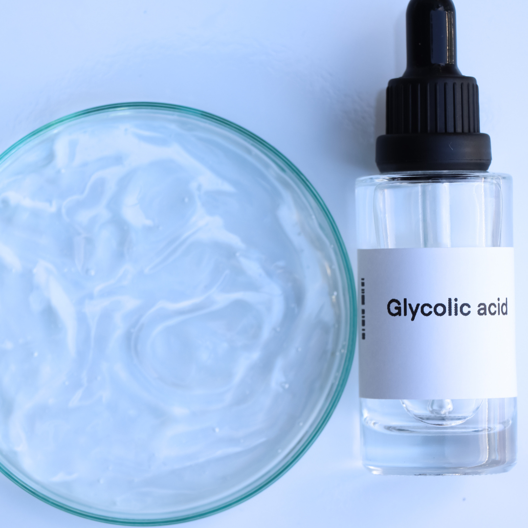 ¿Qué es un peeling facial y es eficaz?